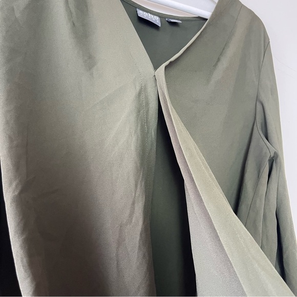 Soho New York & Company Sheer Green V-Neck Open Front Top Medium - Picture 8 of 10